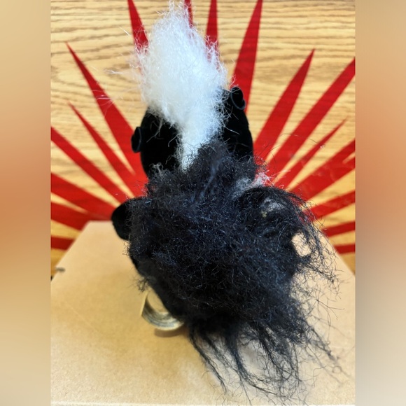 Vintage Disney Parks Adorable Skunk from Bambi - Picture 3 of 7